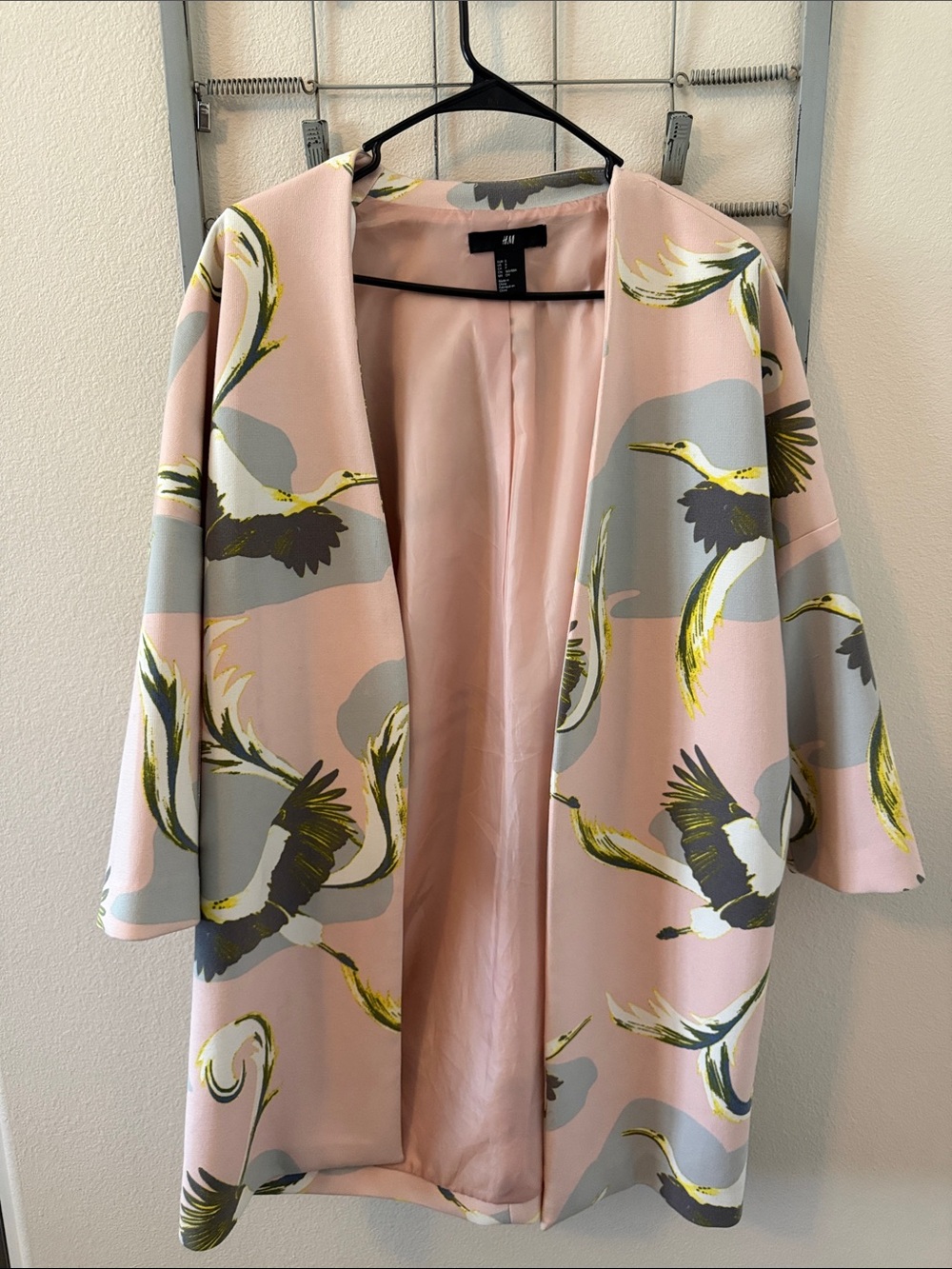 Size Small H&M Light Pink Crane Print Open Front Kimono